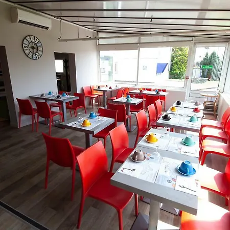 Lune Etoile 2* كليرمونت-فيراند